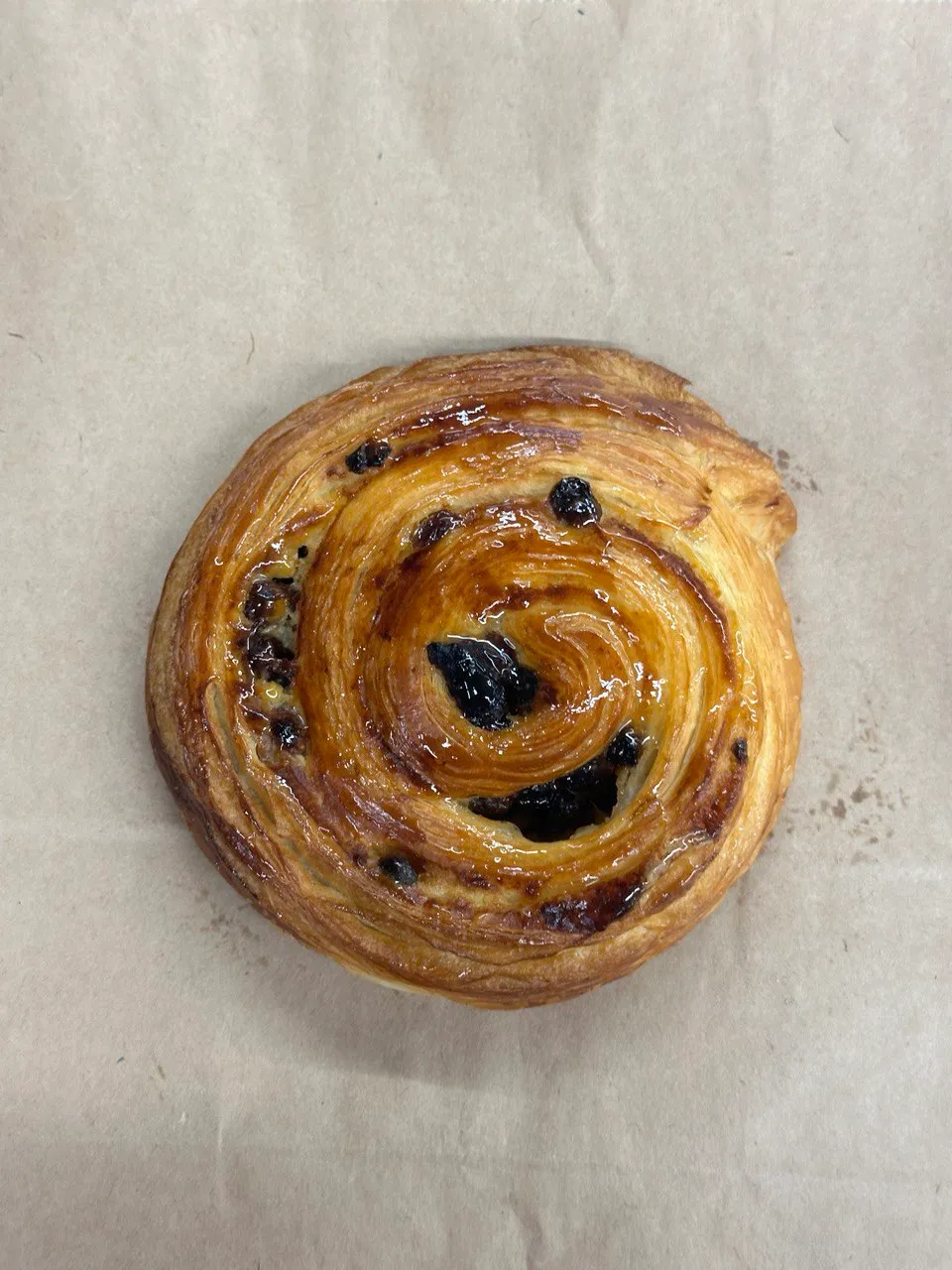 Улитка с изюмом, 85 гр.
